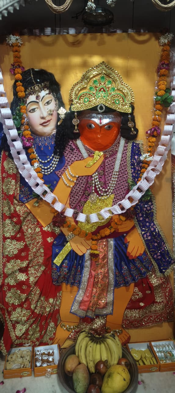 Baba as Ram bhakt with Mata Sita